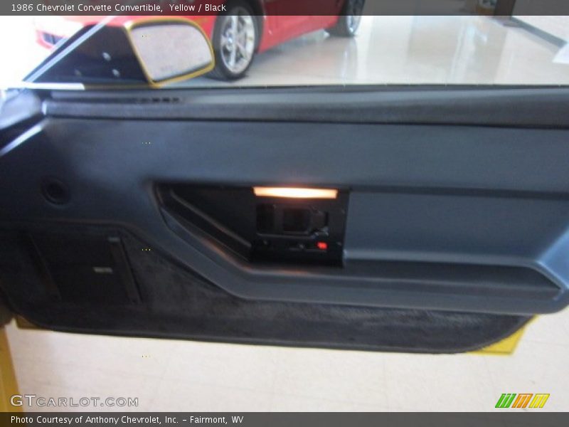 Yellow / Black 1986 Chevrolet Corvette Convertible