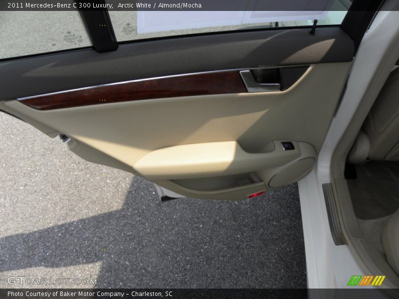 Arctic White / Almond/Mocha 2011 Mercedes-Benz C 300 Luxury