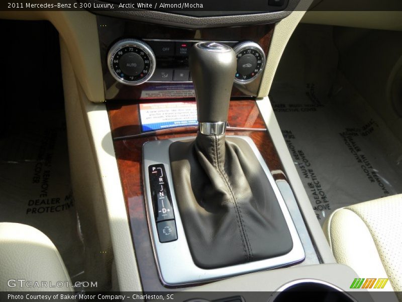 Arctic White / Almond/Mocha 2011 Mercedes-Benz C 300 Luxury