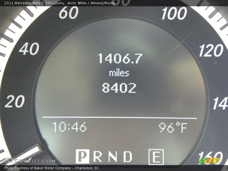 Arctic White / Almond/Mocha 2011 Mercedes-Benz C 300 Luxury