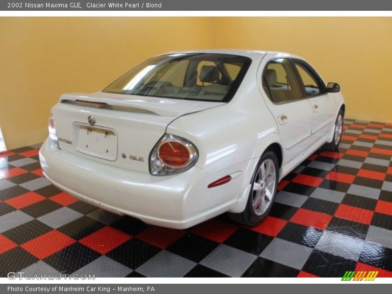Glacier White Pearl / Blond 2002 Nissan Maxima GLE