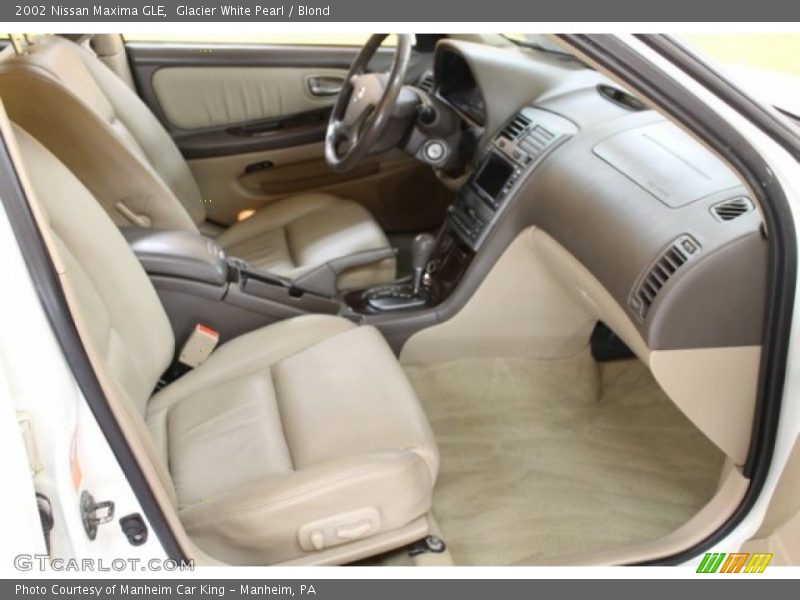 Glacier White Pearl / Blond 2002 Nissan Maxima GLE