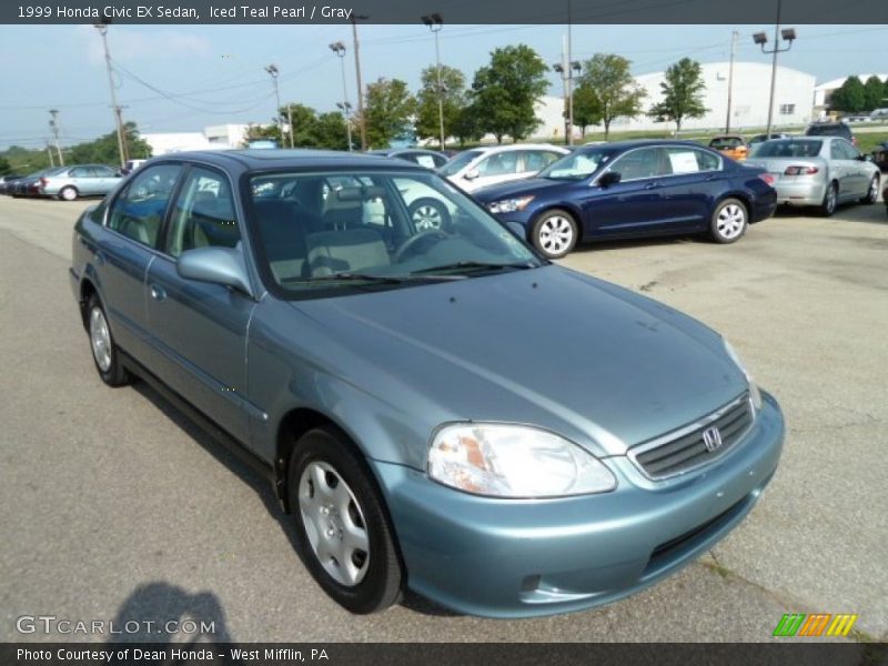 Front 3/4 View of 1999 Civic EX Sedan