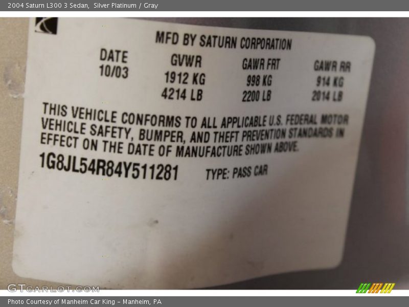 Silver Platinum / Gray 2004 Saturn L300 3 Sedan