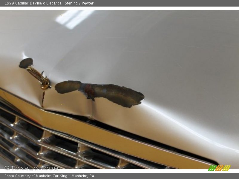 Sterling / Pewter 1999 Cadillac DeVille d'Elegance