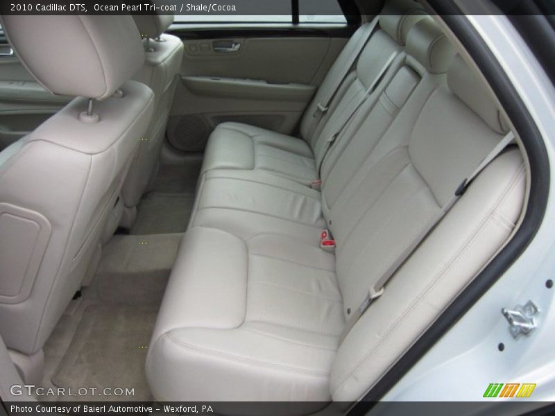 Ocean Pearl Tri-coat / Shale/Cocoa 2010 Cadillac DTS