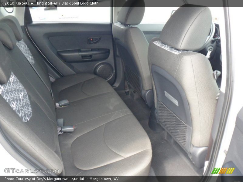 Bright Silver / Black Soul Logo Cloth 2010 Kia Soul +