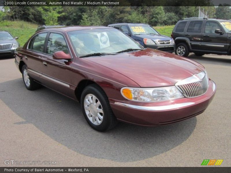 Front 3/4 View of 2000 Continental 