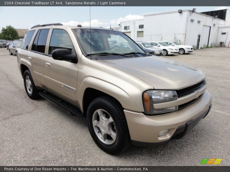 Sandstone Metallic / Light Cashmere 2004 Chevrolet TrailBlazer LT 4x4