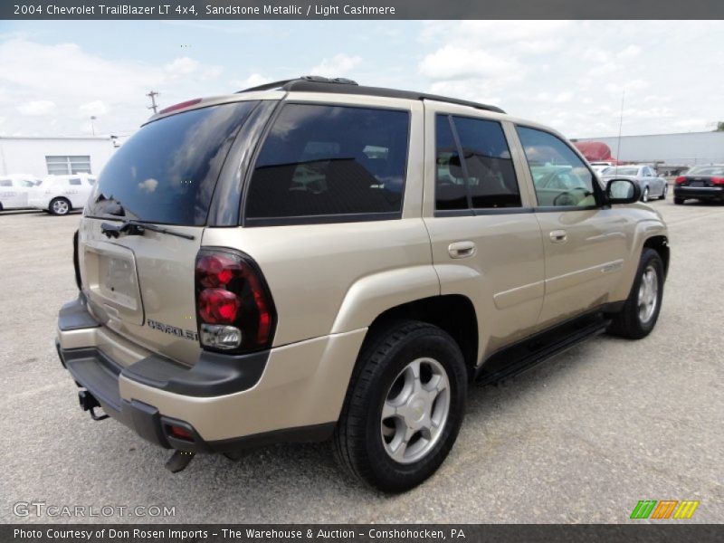 Sandstone Metallic / Light Cashmere 2004 Chevrolet TrailBlazer LT 4x4