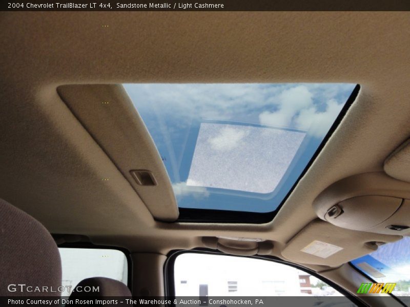 Sandstone Metallic / Light Cashmere 2004 Chevrolet TrailBlazer LT 4x4