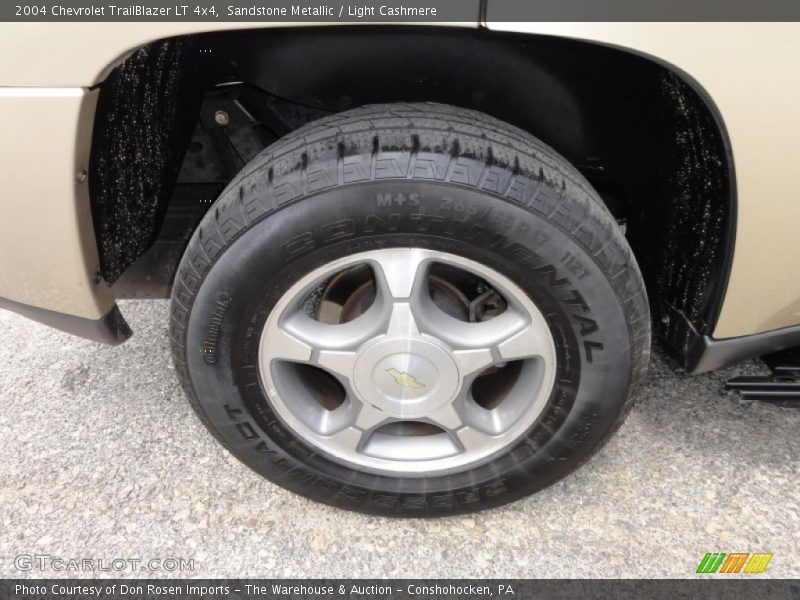 Sandstone Metallic / Light Cashmere 2004 Chevrolet TrailBlazer LT 4x4