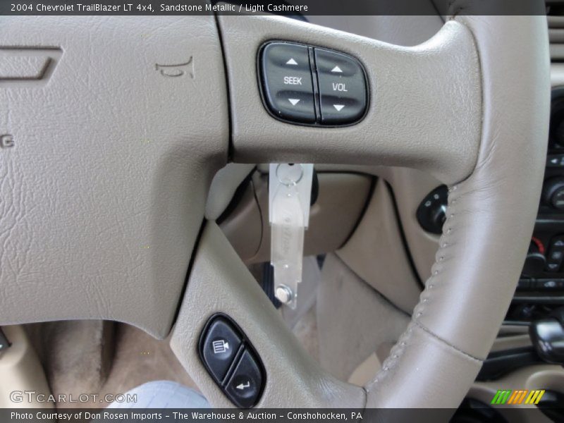 Sandstone Metallic / Light Cashmere 2004 Chevrolet TrailBlazer LT 4x4
