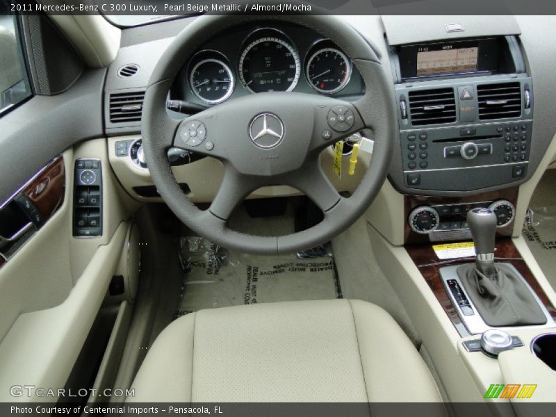 Pearl Beige Metallic / Almond/Mocha 2011 Mercedes-Benz C 300 Luxury