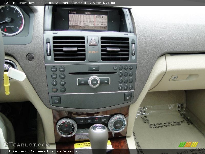 Pearl Beige Metallic / Almond/Mocha 2011 Mercedes-Benz C 300 Luxury