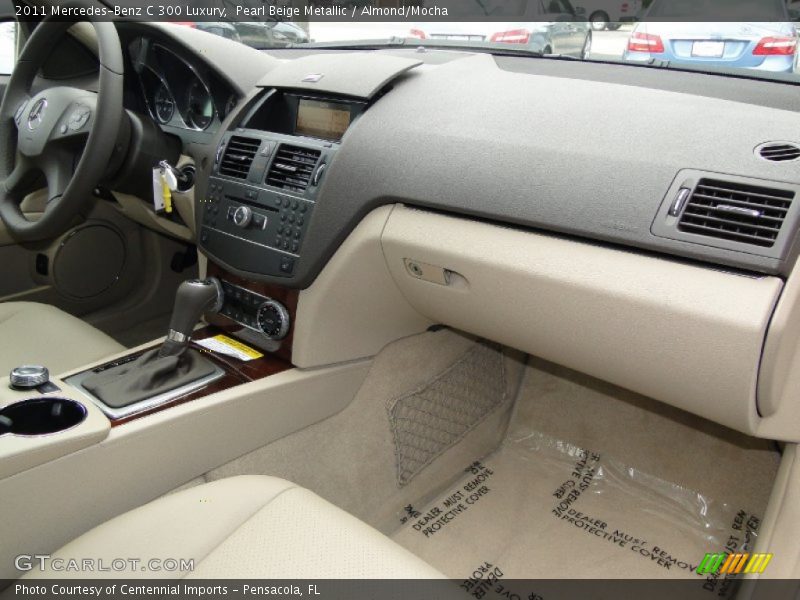 Pearl Beige Metallic / Almond/Mocha 2011 Mercedes-Benz C 300 Luxury