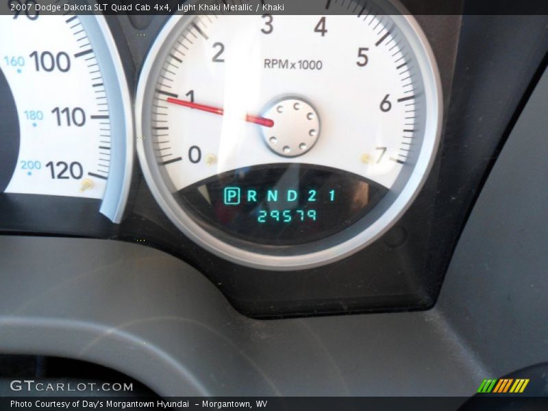 Light Khaki Metallic / Khaki 2007 Dodge Dakota SLT Quad Cab 4x4