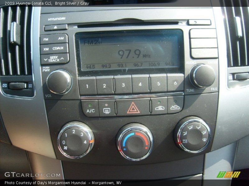 Bright Silver / Gray 2009 Hyundai Sonata GLS