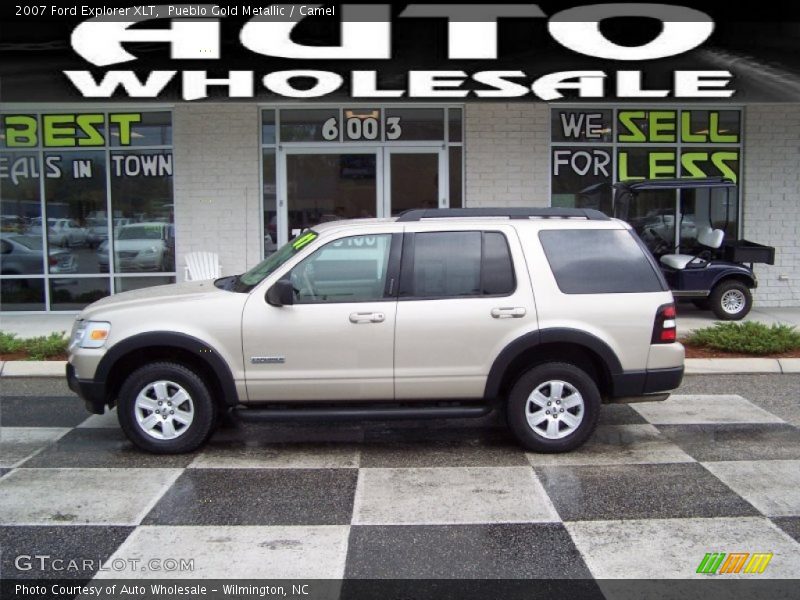 Pueblo Gold Metallic / Camel 2007 Ford Explorer XLT