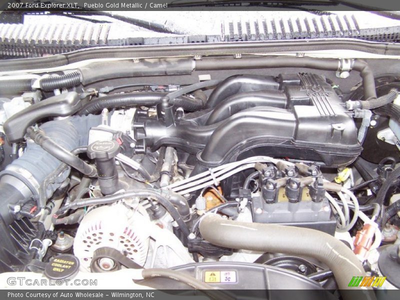 Pueblo Gold Metallic / Camel 2007 Ford Explorer XLT