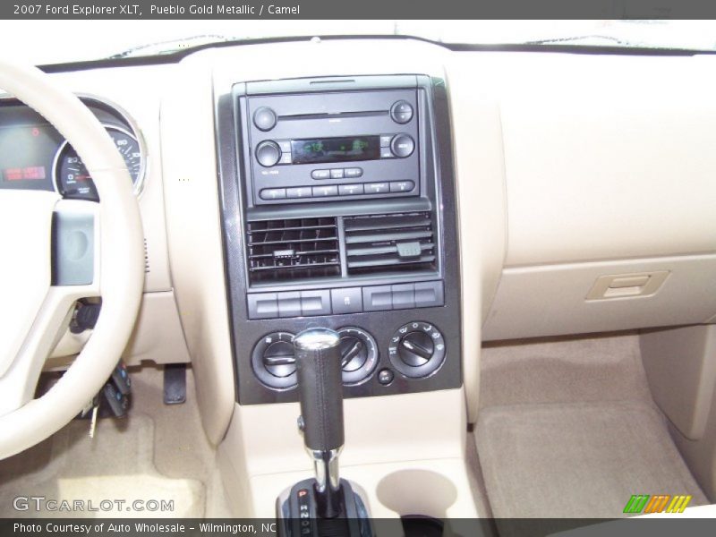 Pueblo Gold Metallic / Camel 2007 Ford Explorer XLT