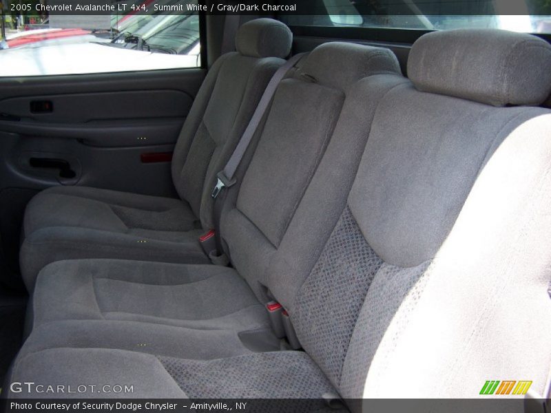 Summit White / Gray/Dark Charcoal 2005 Chevrolet Avalanche LT 4x4
