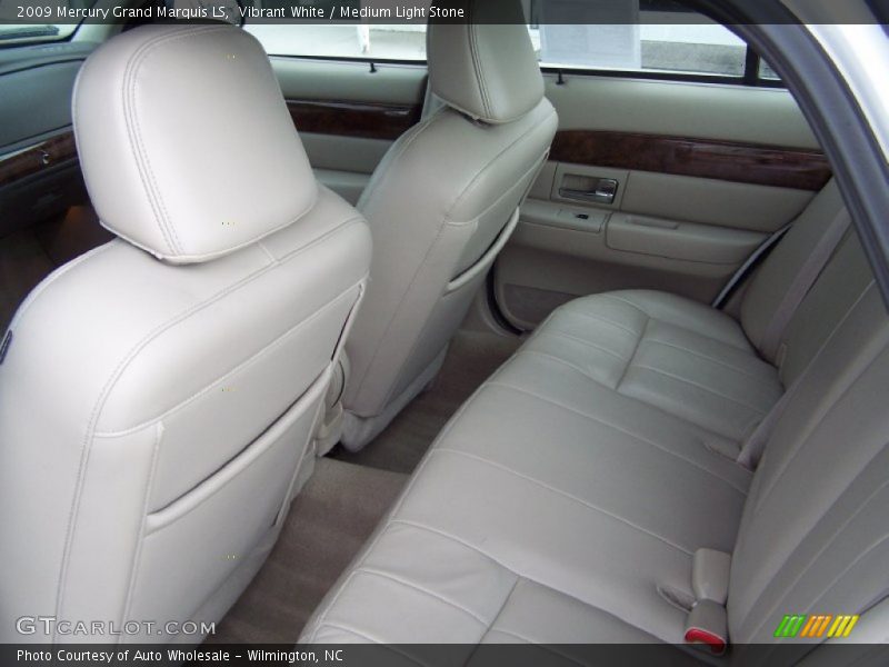 Vibrant White / Medium Light Stone 2009 Mercury Grand Marquis LS