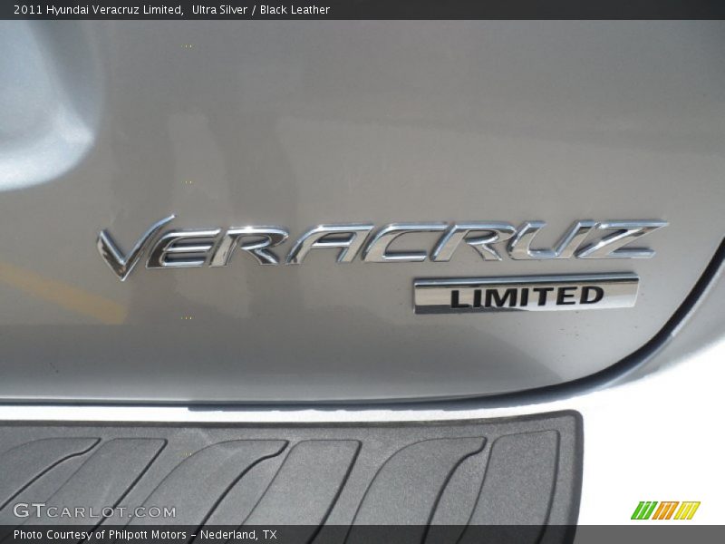 Ultra Silver / Black Leather 2011 Hyundai Veracruz Limited