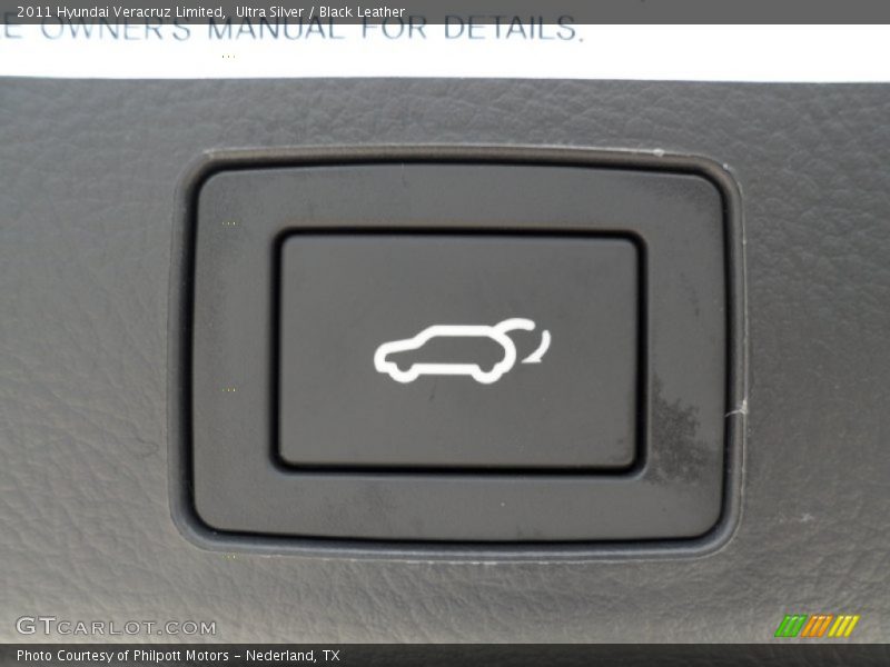 Ultra Silver / Black Leather 2011 Hyundai Veracruz Limited