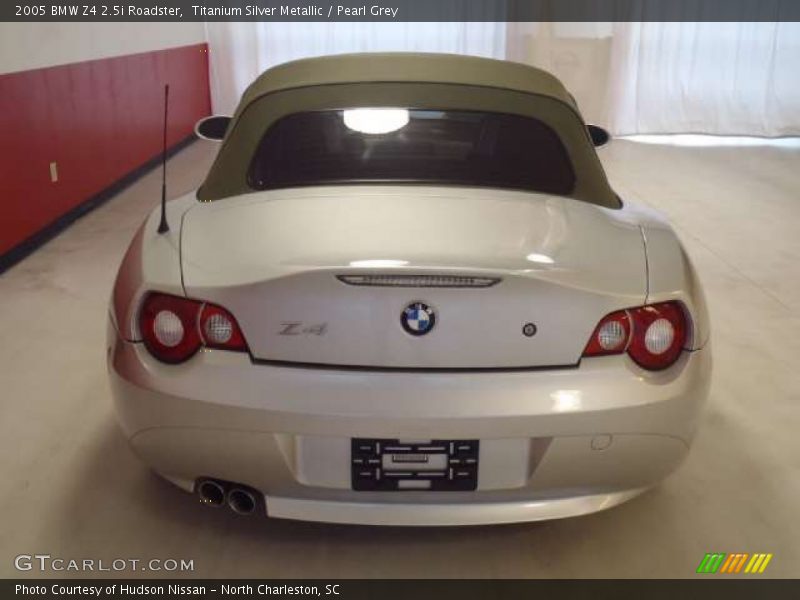Titanium Silver Metallic / Pearl Grey 2005 BMW Z4 2.5i Roadster