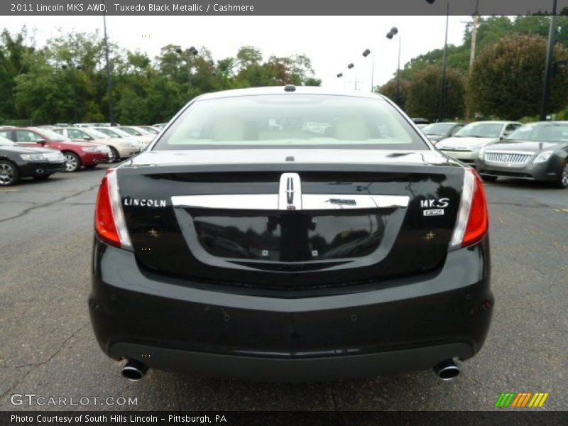 Tuxedo Black Metallic / Cashmere 2011 Lincoln MKS AWD