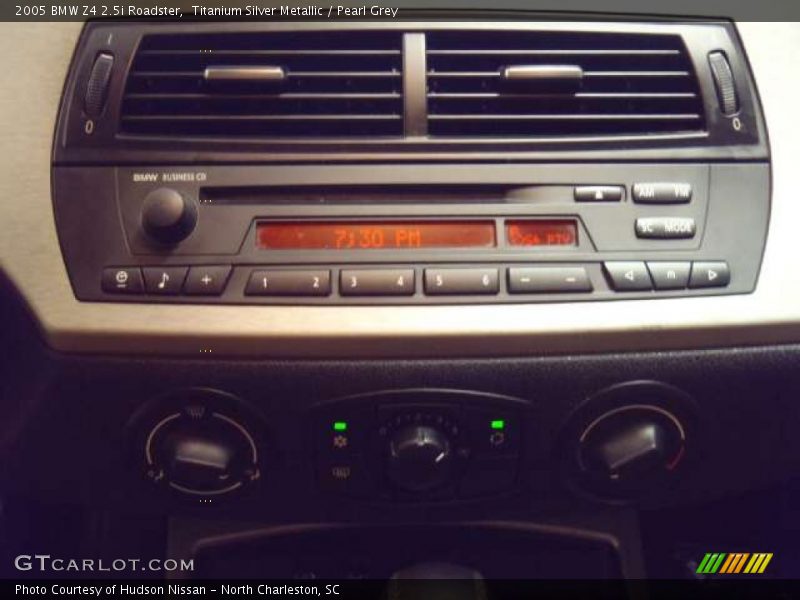 Titanium Silver Metallic / Pearl Grey 2005 BMW Z4 2.5i Roadster