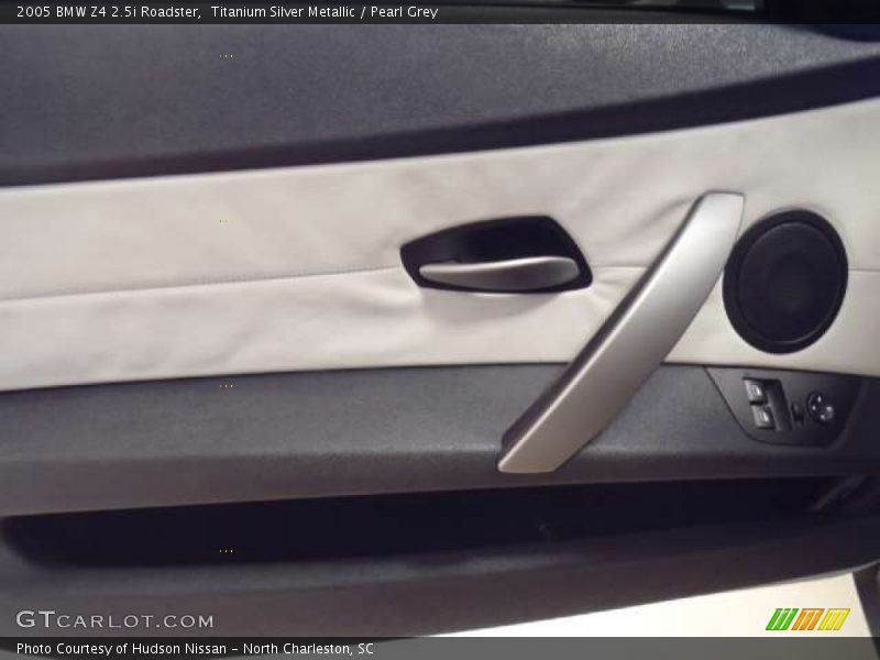 Titanium Silver Metallic / Pearl Grey 2005 BMW Z4 2.5i Roadster