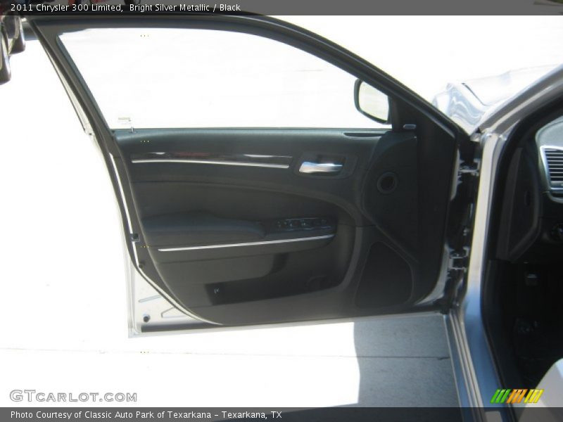 Bright Silver Metallic / Black 2011 Chrysler 300 Limited