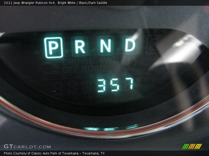 Bright White / Black/Dark Saddle 2011 Jeep Wrangler Rubicon 4x4