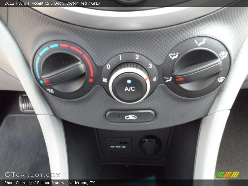 Controls of 2012 Accent GS 5 Door