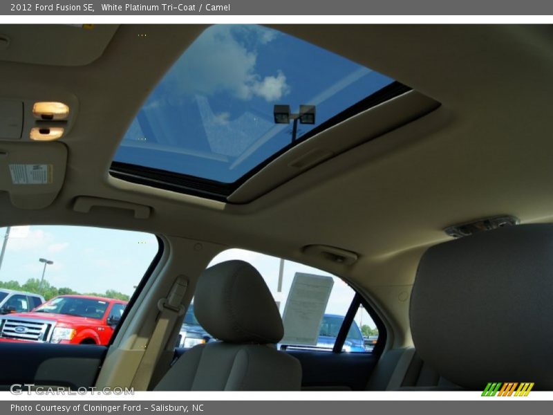White Platinum Tri-Coat / Camel 2012 Ford Fusion SE