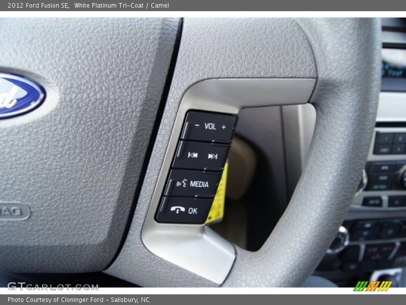 White Platinum Tri-Coat / Camel 2012 Ford Fusion SE