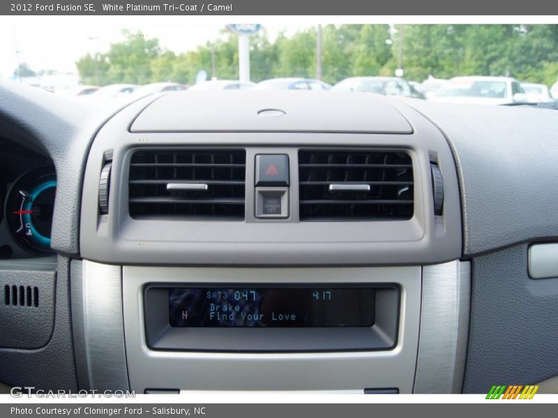 White Platinum Tri-Coat / Camel 2012 Ford Fusion SE
