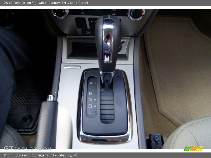 White Platinum Tri-Coat / Camel 2012 Ford Fusion SE