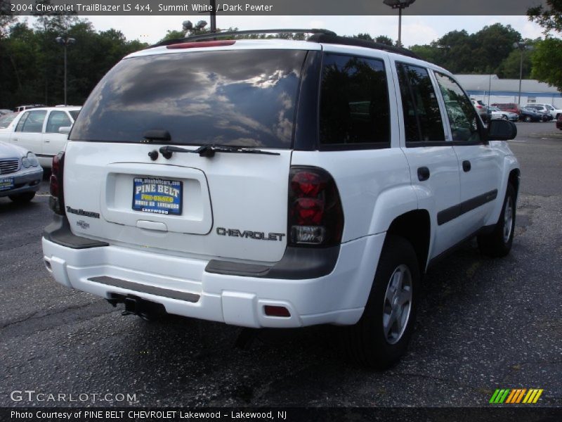 Summit White / Dark Pewter 2004 Chevrolet TrailBlazer LS 4x4