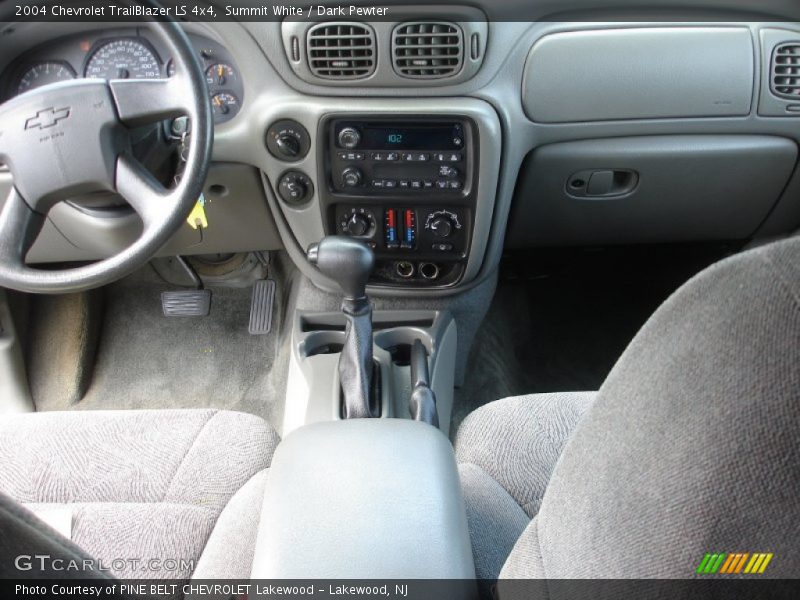 Summit White / Dark Pewter 2004 Chevrolet TrailBlazer LS 4x4