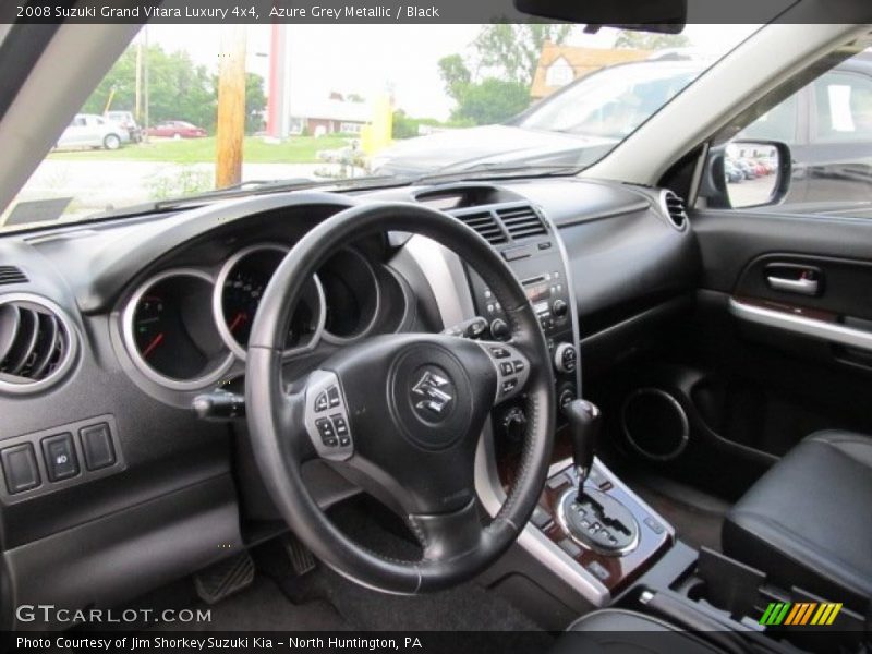 Dashboard of 2008 Grand Vitara Luxury 4x4