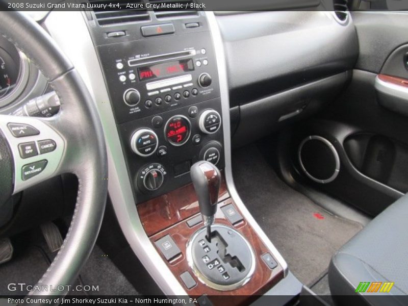 Controls of 2008 Grand Vitara Luxury 4x4