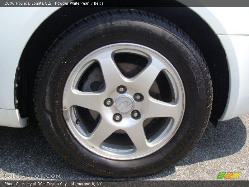 Powder White Pearl / Beige 2006 Hyundai Sonata GLS