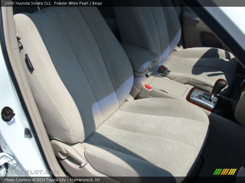 Powder White Pearl / Beige 2006 Hyundai Sonata GLS