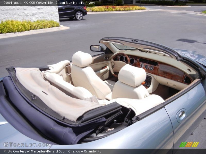  2004 XK XK8 Convertible Ivory Interior