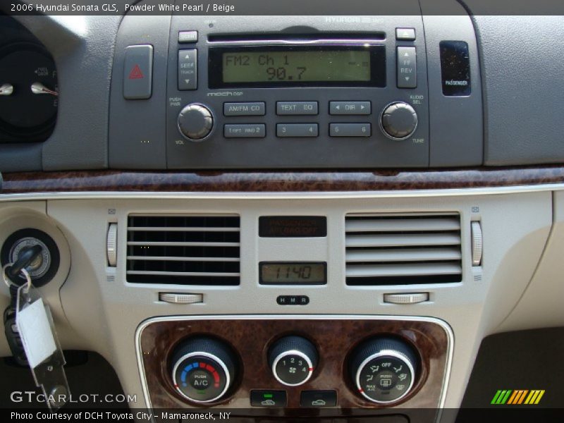 Powder White Pearl / Beige 2006 Hyundai Sonata GLS