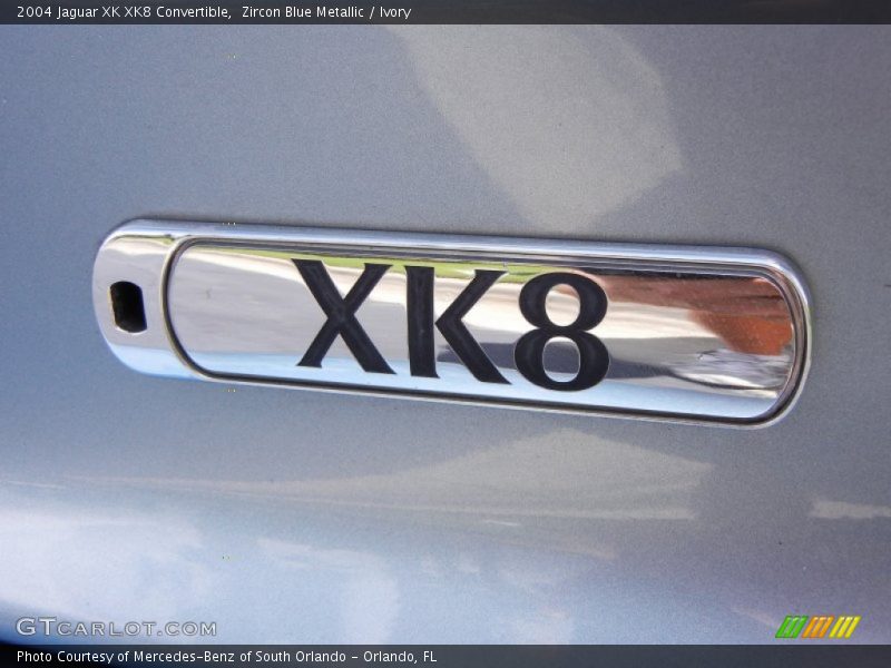 2004 XK XK8 Convertible Logo
