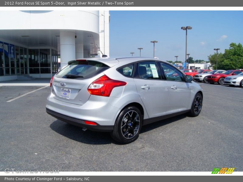 Ingot Silver Metallic / Two-Tone Sport 2012 Ford Focus SE Sport 5-Door